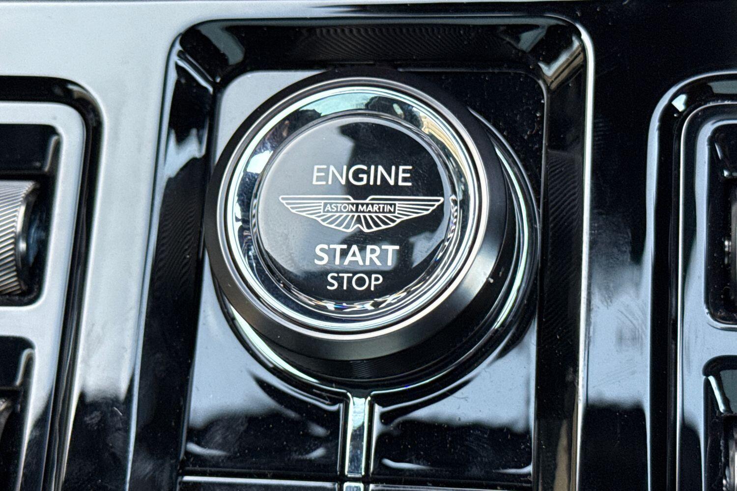 Used Aston Martin DBX 2025 for sale - 77175349: Photo 56