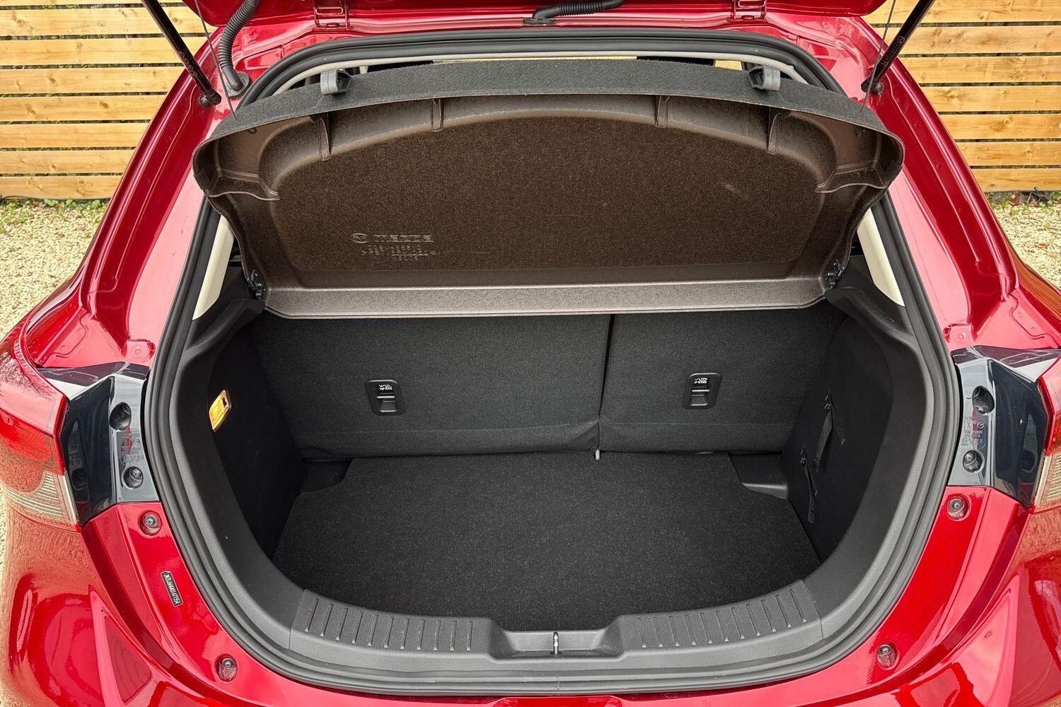 Used Mazda Mazda2 2024 for sale - 76360150: Photo 21