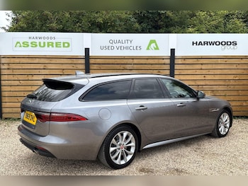 Used Jaguar XF 2019 for sale - 75708059: Photo