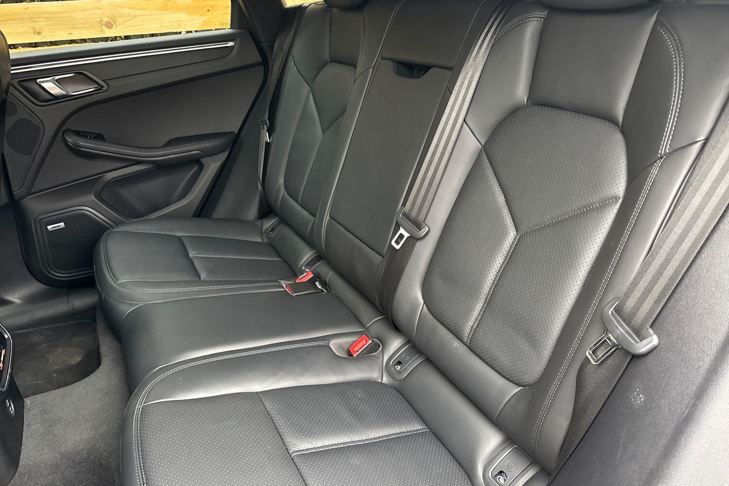 Used Porsche Macan 2022 for sale - 77191192: Photo 32