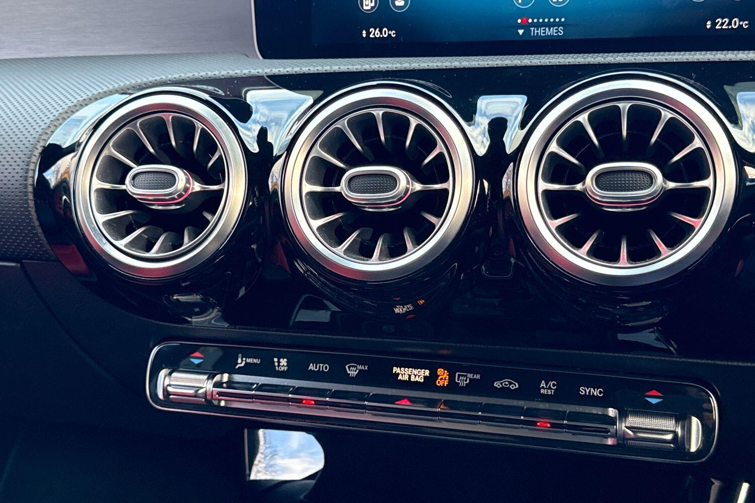 Used Mercedes-Benz CLA 2019 for sale - 77215808: Photo 40