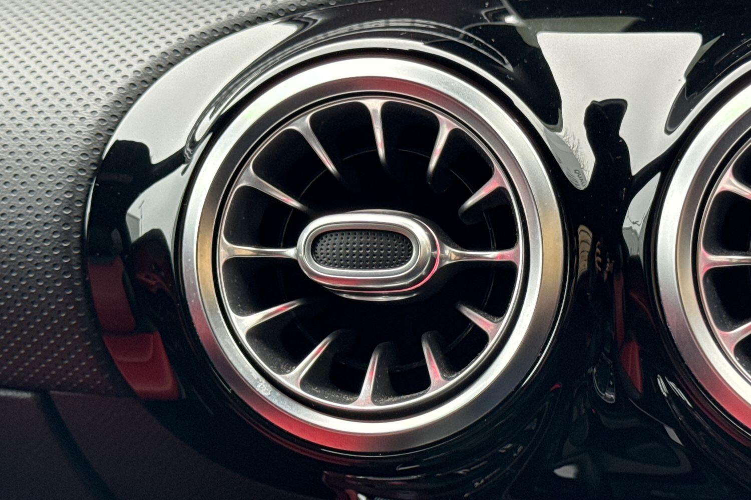 Used Mercedes-Benz CLA 2019 for sale - 77215808: Photo 58