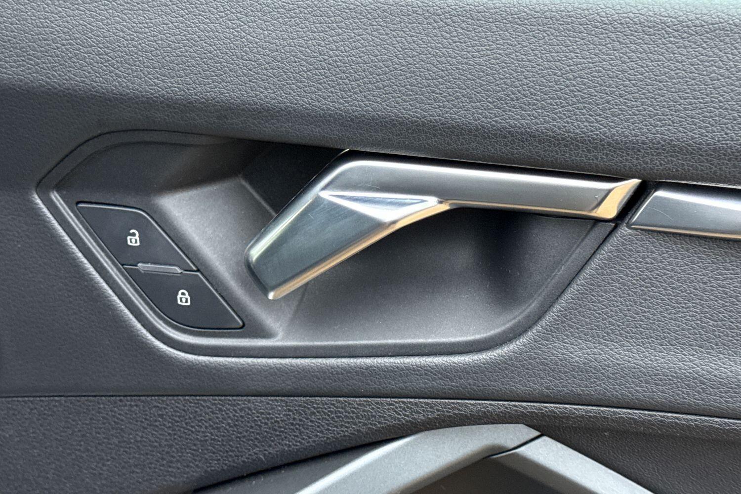 Used Audi Q3 2020 for sale - 76887396: Photo 45