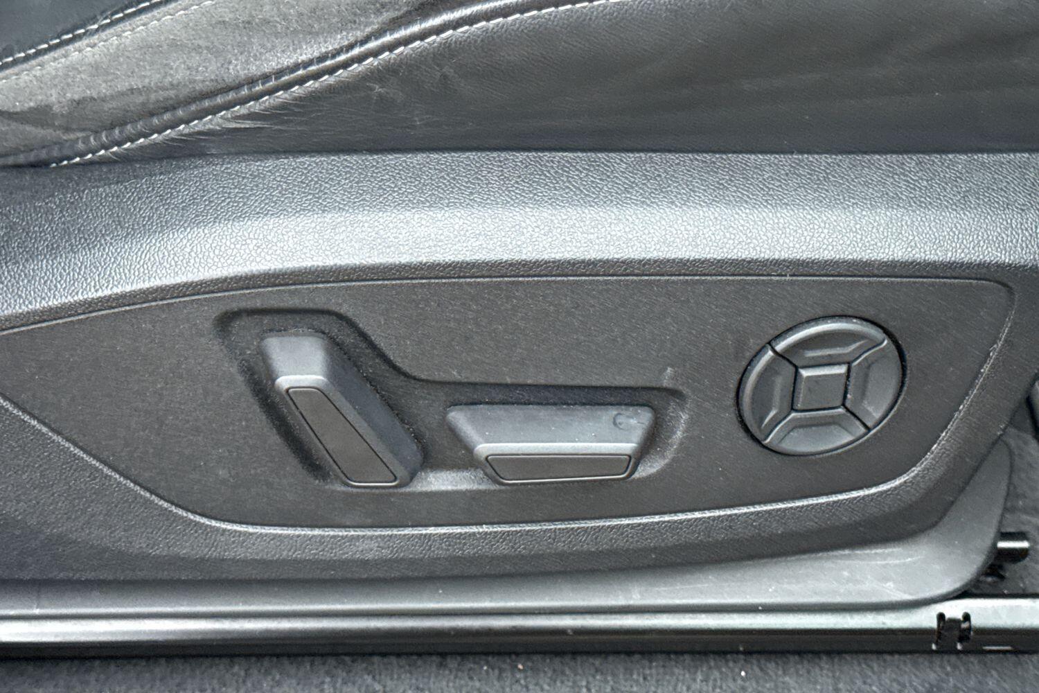 Used Audi Q3 2020 for sale - 76887396: Photo 46