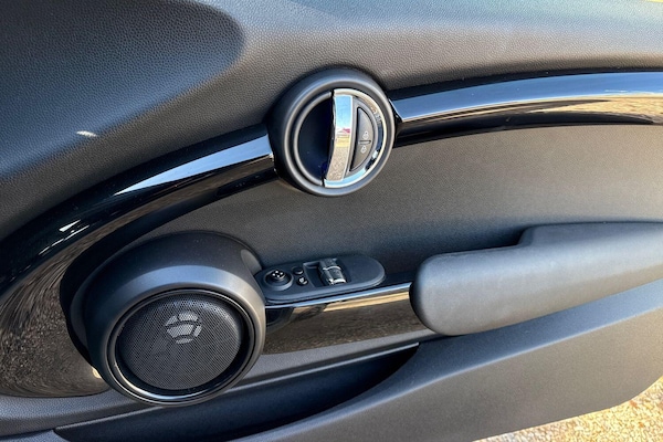 Used MINI Hatch 2019 for sale - 76121884: Photo 41