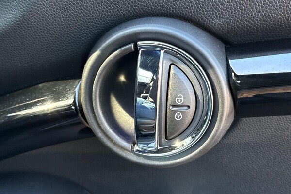 Used MINI Hatch 2019 for sale - 76121884: Photo 58