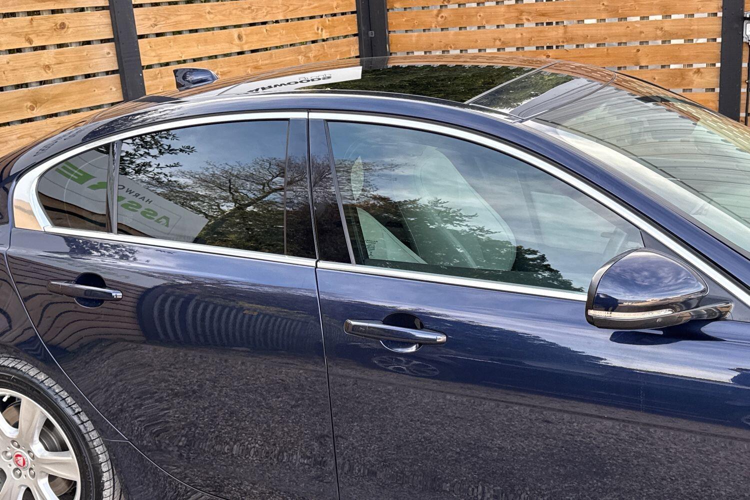 Used Jaguar XE 2019 for sale - 76059685: Photo 15