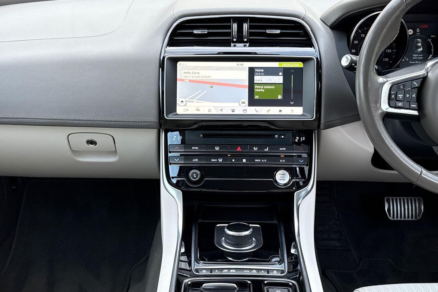 Used Jaguar XE 2019 for sale - 76059685: Photo 37