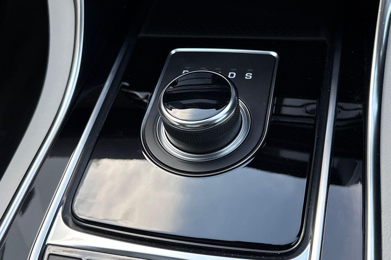 Used Jaguar XE 2019 for sale - 76059685: Photo 54
