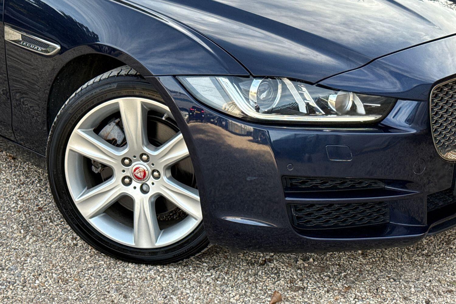 Used Jaguar XE 2019 for sale - 76059685: Photo 7