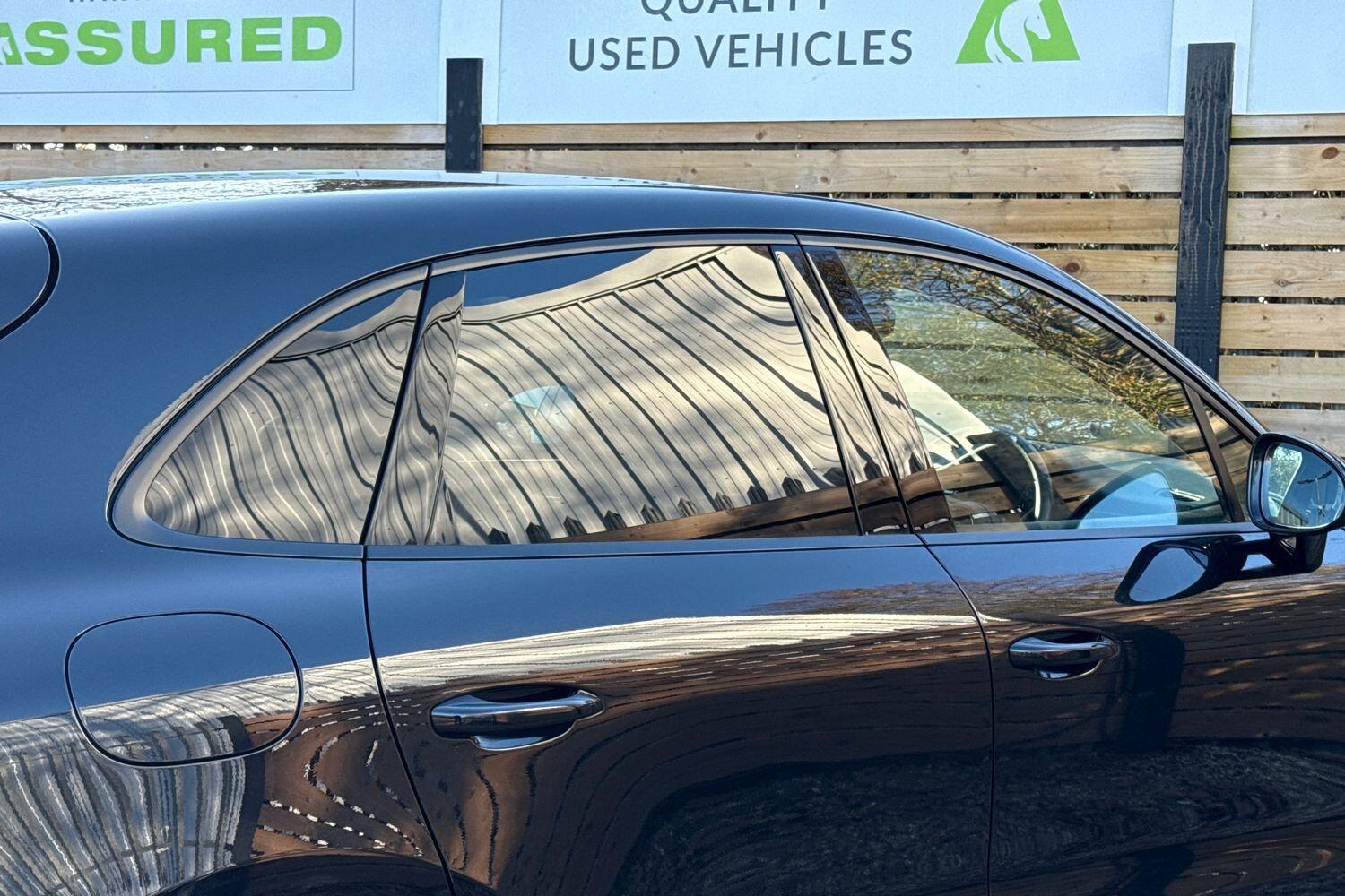 Used Porsche Macan 2022 for sale - 76689374: Photo 11