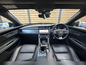 Used Jaguar XF 2020 for sale - 76042398: Photo