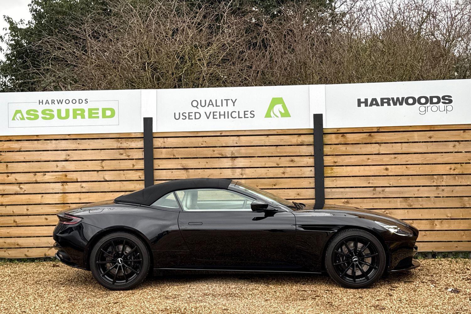 Used Aston Martin DB11 2021 for sale - 77175352: Photo 2