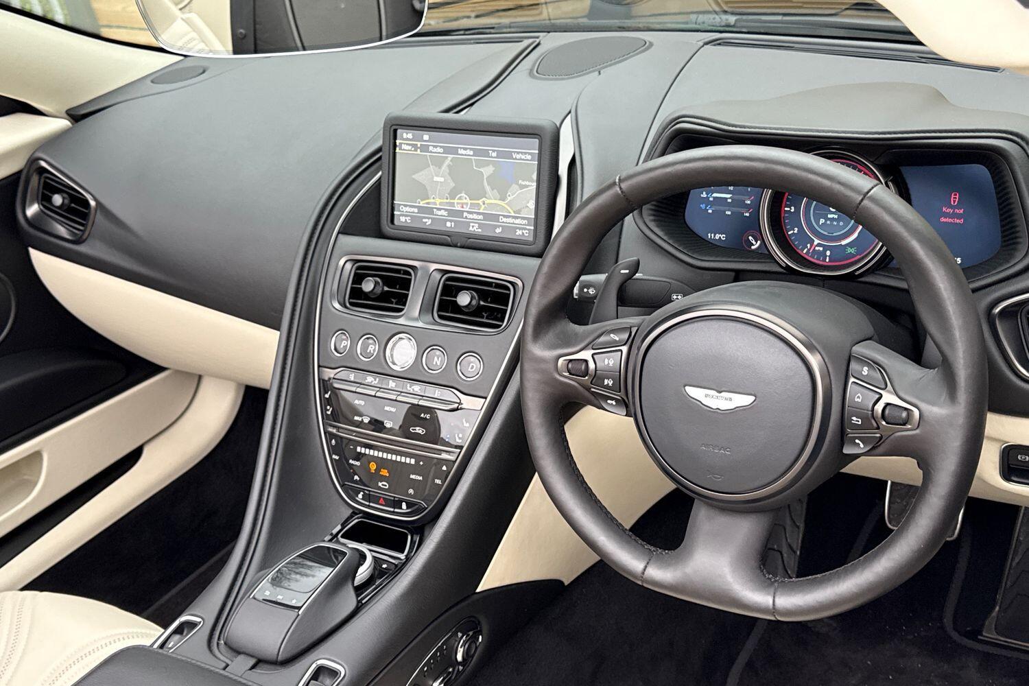 Used Aston Martin DB11 2021 for sale - 77175352: Photo 29