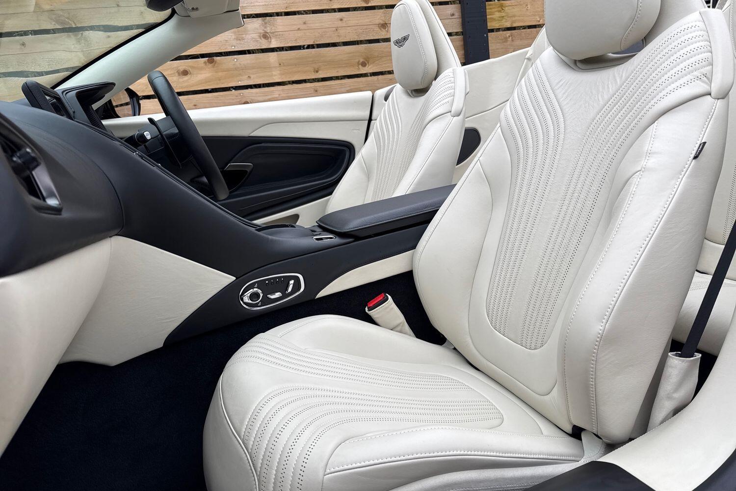 Used Aston Martin DB11 2021 for sale - 77175352: Photo 30