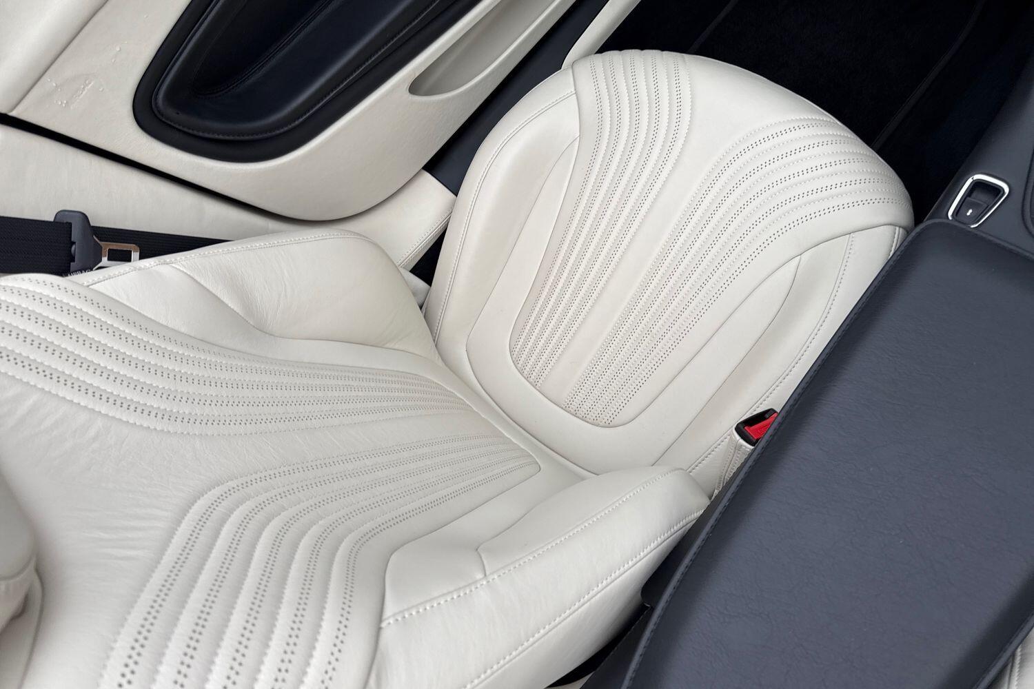 Used Aston Martin DB11 2021 for sale - 77175352: Photo 34