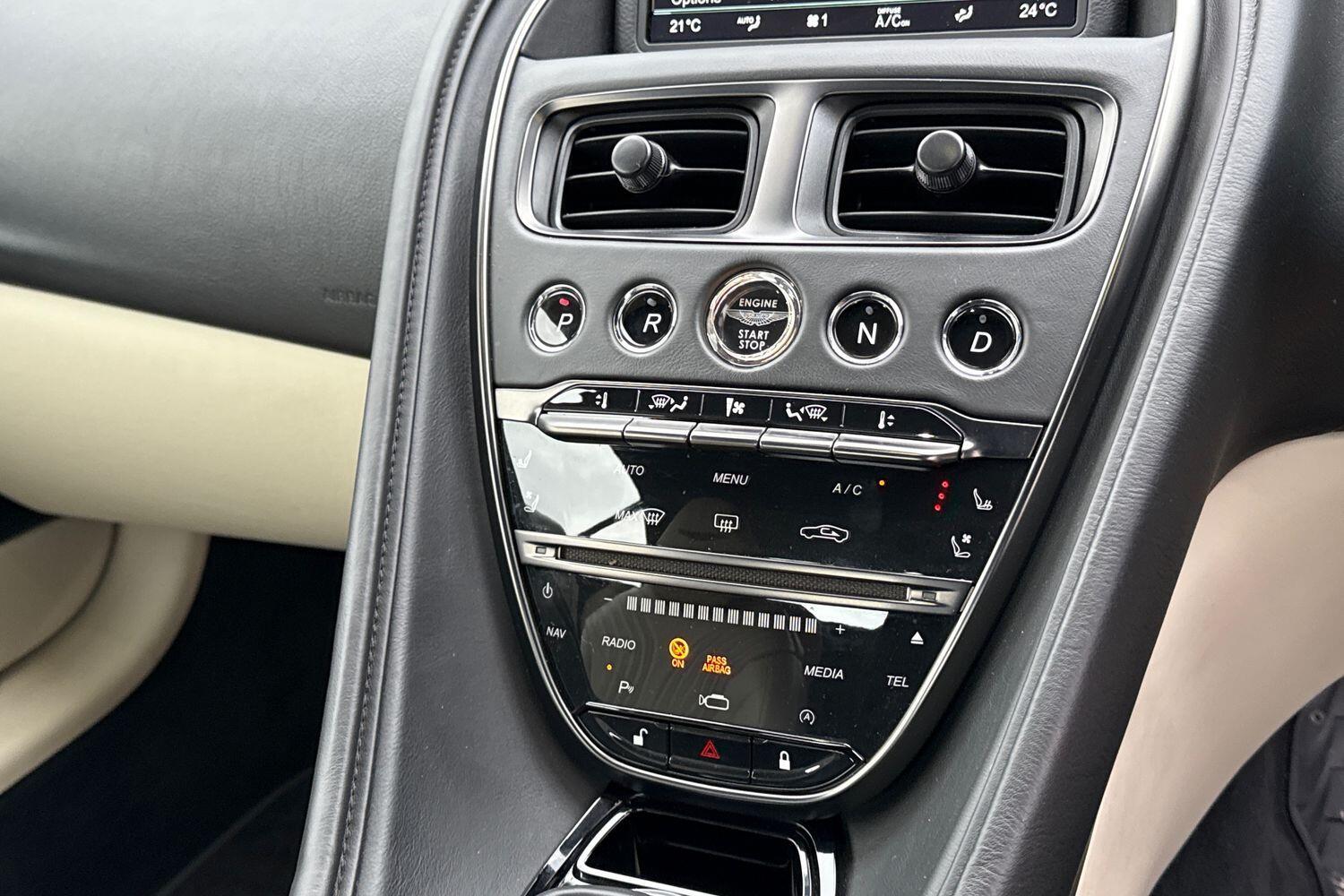 Used Aston Martin DB11 2021 for sale - 77175352: Photo 40