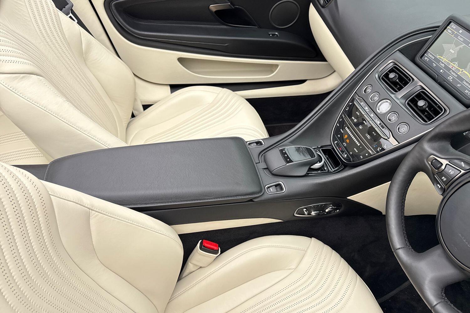 Used Aston Martin DB11 2021 for sale - 77175352: Photo 42