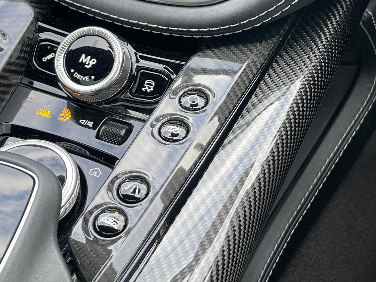 Used Aston Martin DBX 2023 for sale - 77155749: Photo 31