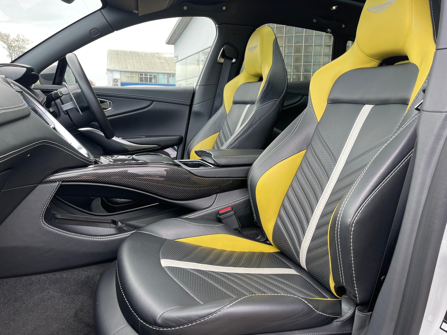 Used Aston Martin DBX 2023 for sale - 77155749: Photo 42