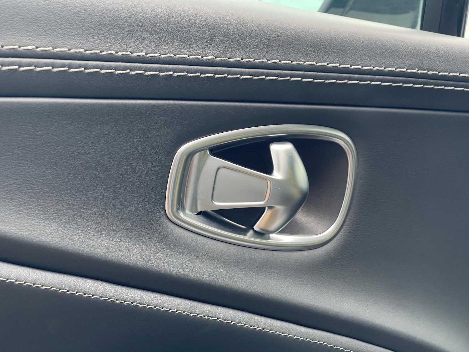 Used Aston Martin DBX 2023 for sale - 77155749: Photo 44