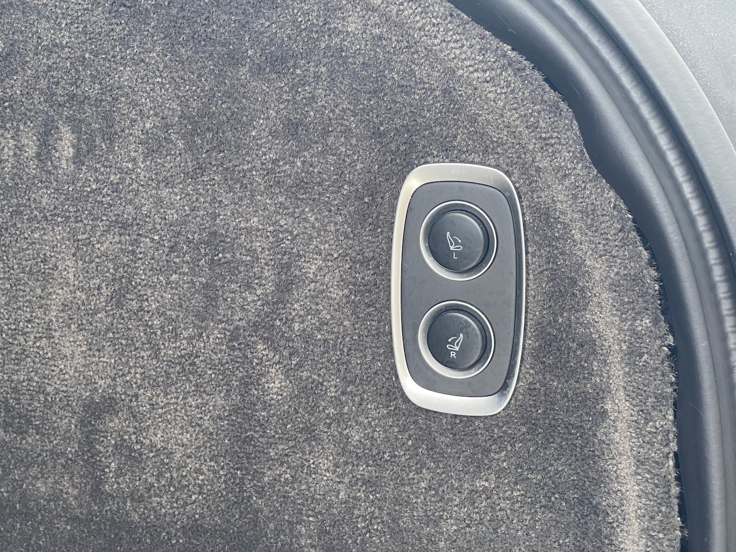 Used Aston Martin DBX 2023 for sale - 77155749: Photo 59