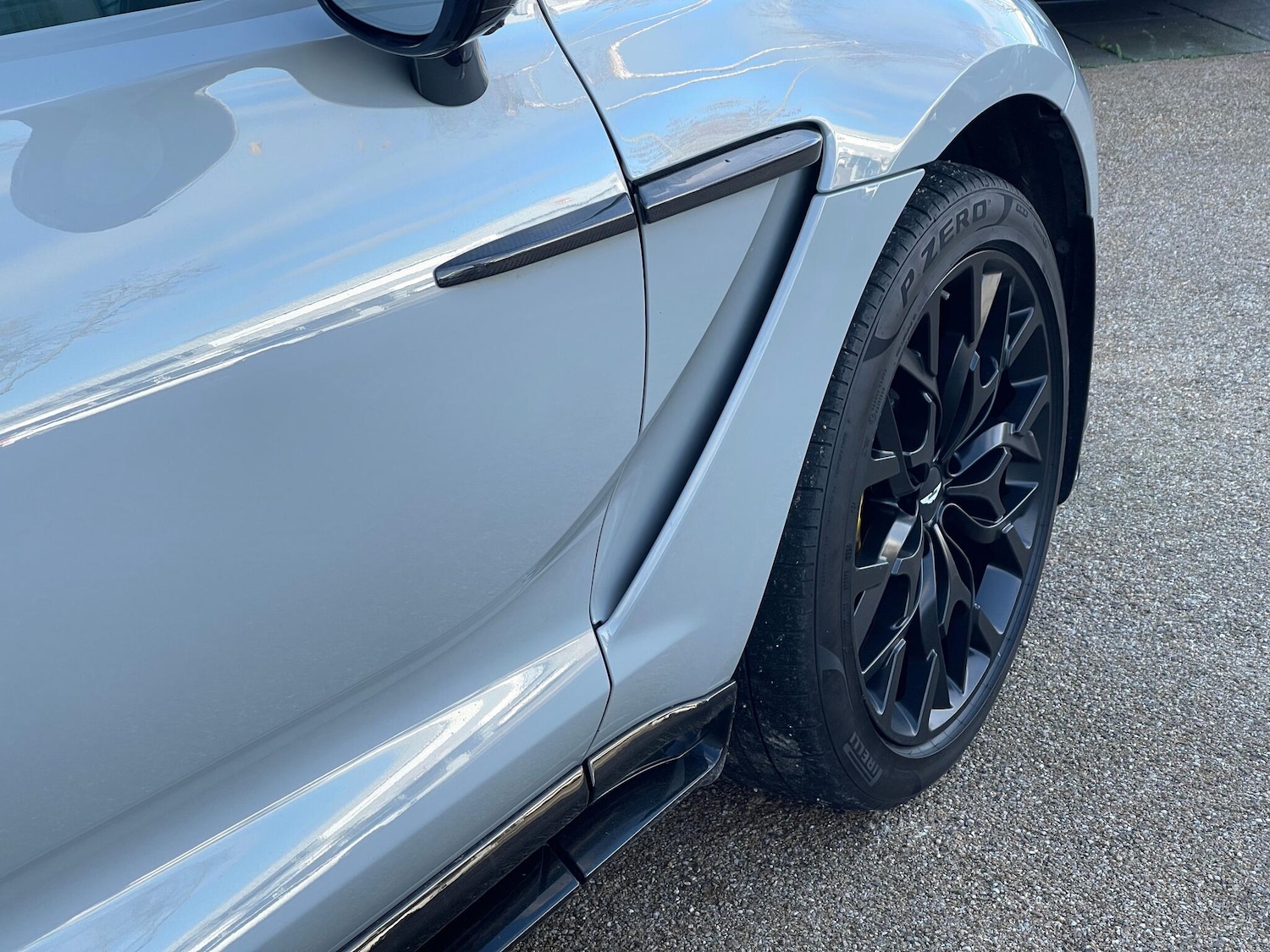 Used Aston Martin DBX 2023 for sale - 77155749: Photo 9