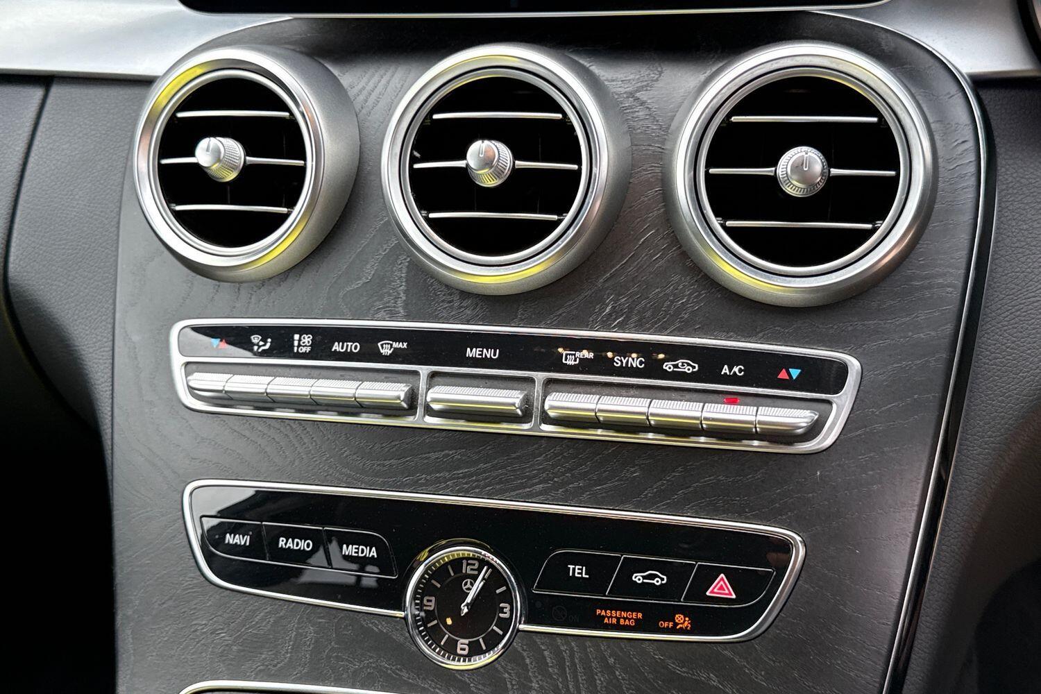 Used Mercedes-Benz C Class 2020 for sale - 76965477: Photo 40