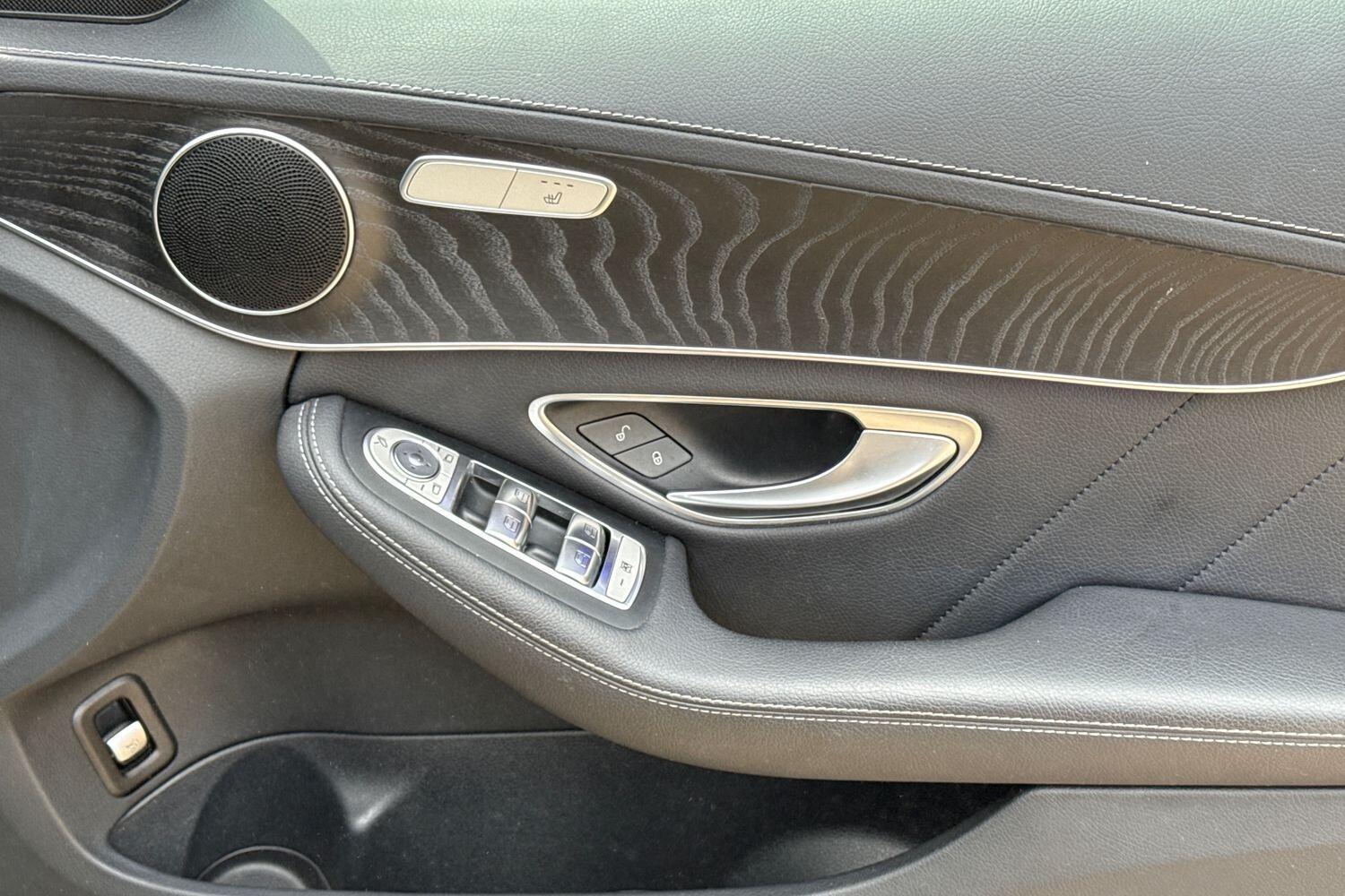 Used Mercedes-Benz C Class 2020 for sale - 76965477: Photo 41