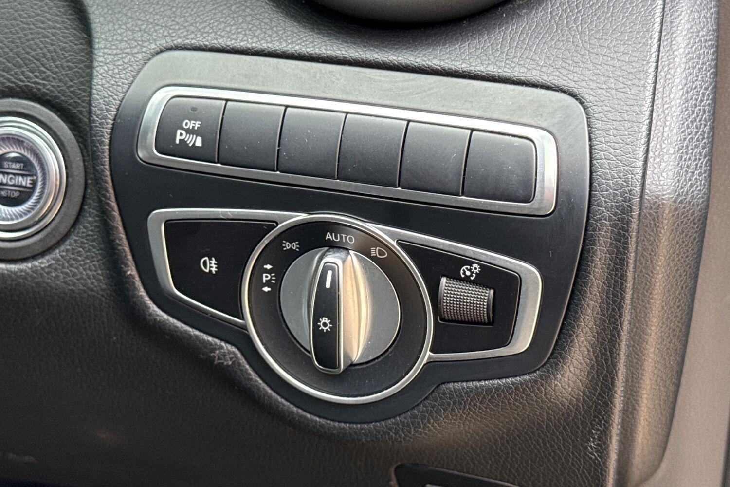 Used Mercedes-Benz C Class 2020 for sale - 76965477: Photo 46