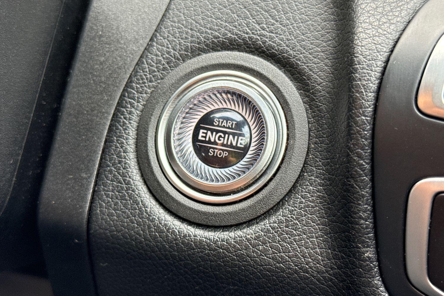 Used Mercedes-Benz C Class 2020 for sale - 76965477: Photo 53