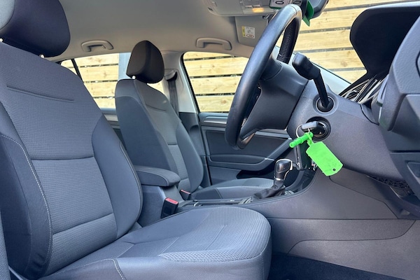 Used Volkswagen Golf 2018 for sale - 76136152: Photo 27