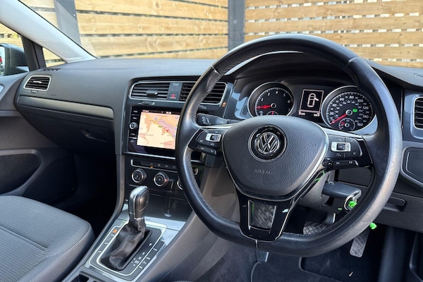Used Volkswagen Golf 2018 for sale - 76136152: Photo 28