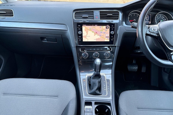 Used Volkswagen Golf 2018 for sale - 76136152: Photo 37