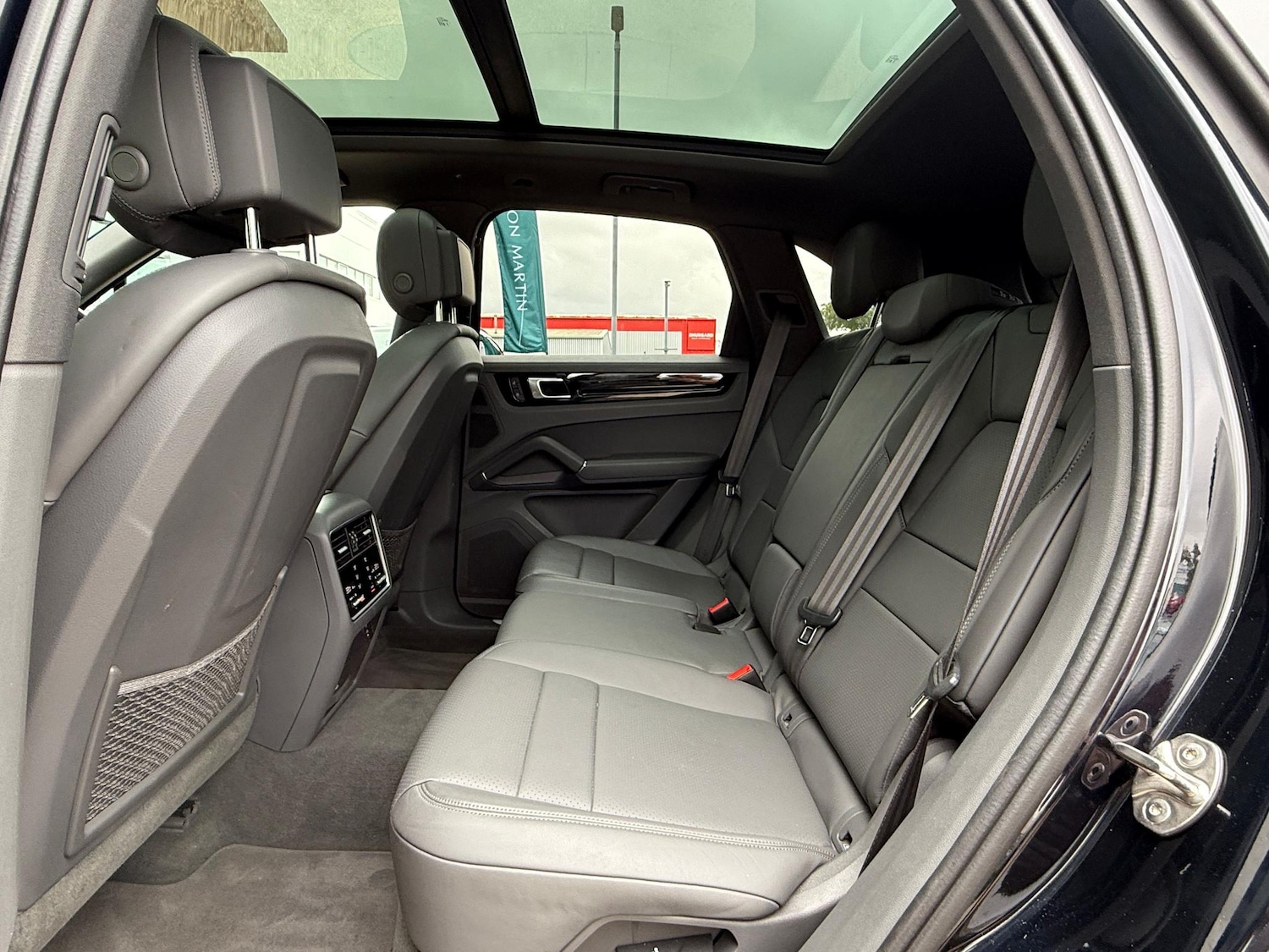 Used Porsche Cayenne 2022 for sale - 77191781: Photo 32