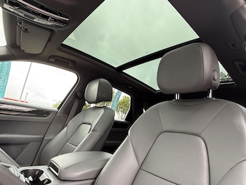 Used Porsche Cayenne 2022 for sale - 77191781: Photo