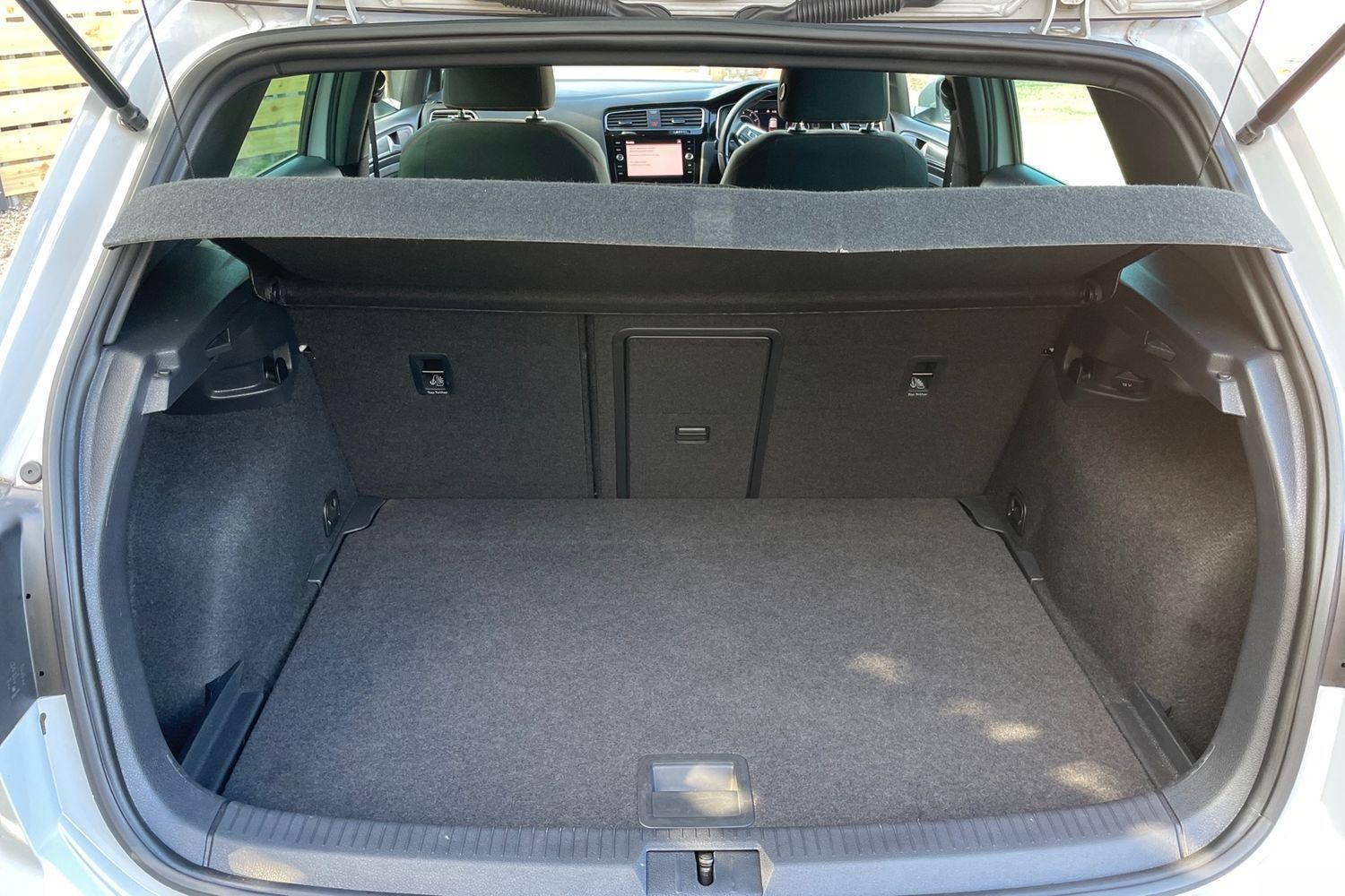 Used Volkswagen Golf 2020 for sale - 76538710: Photo 20