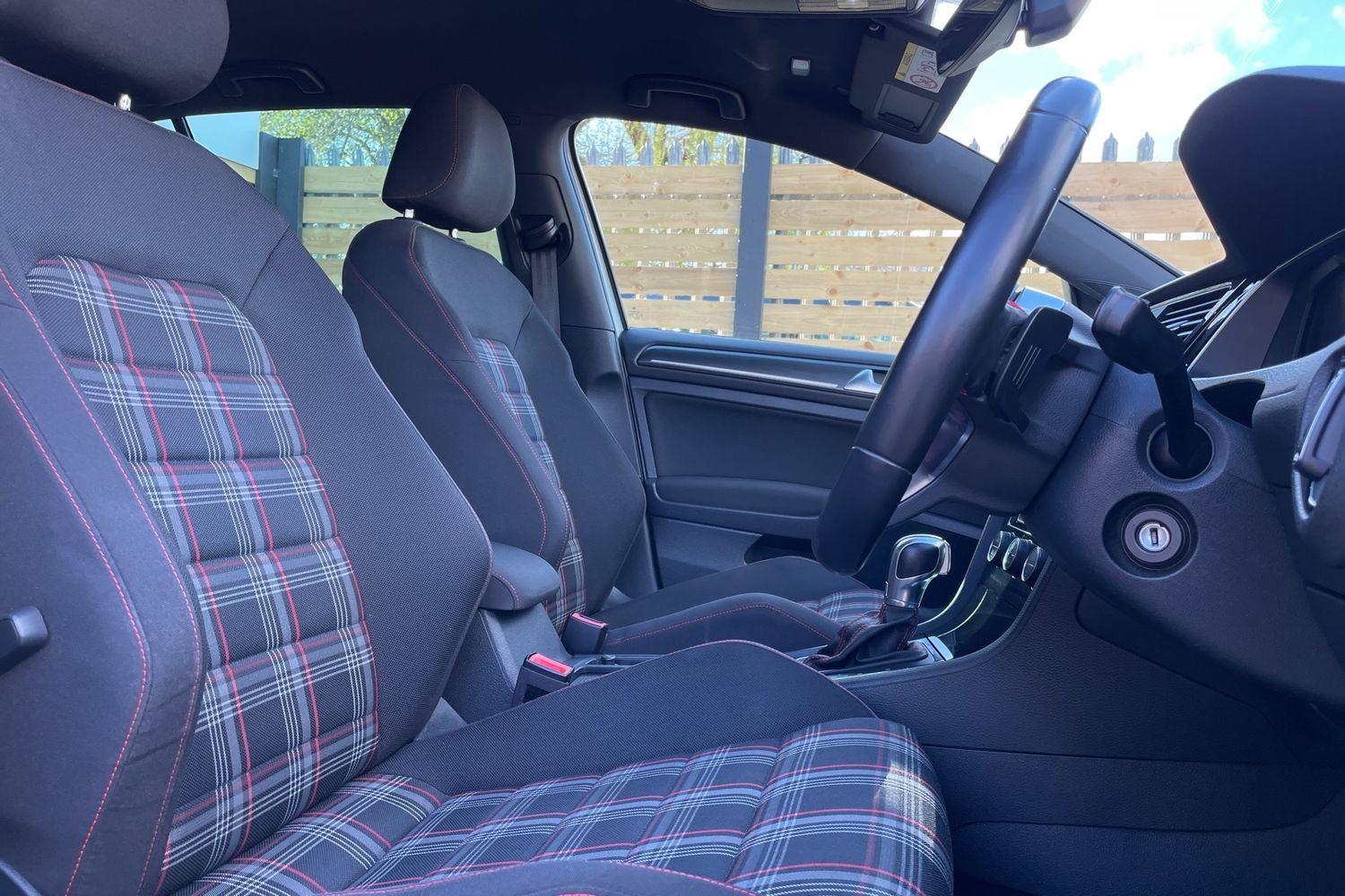 Used Volkswagen Golf 2020 for sale - 76538710: Photo 26