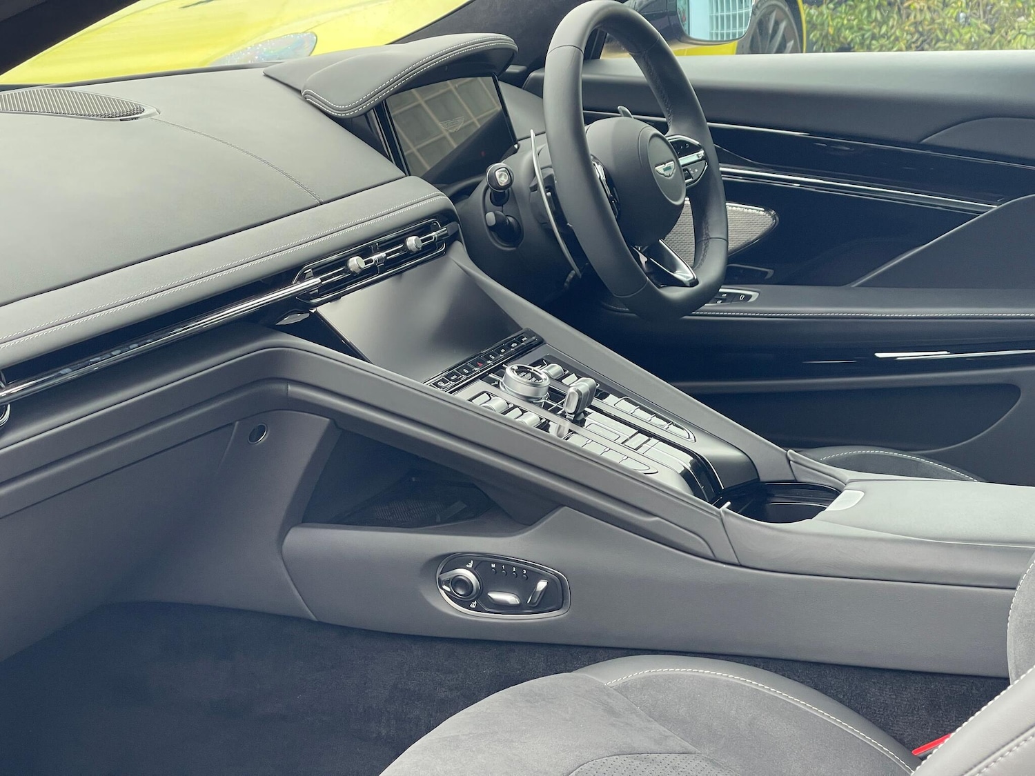 Used Aston Martin V8 2025 for sale - 77120055: Photo 33