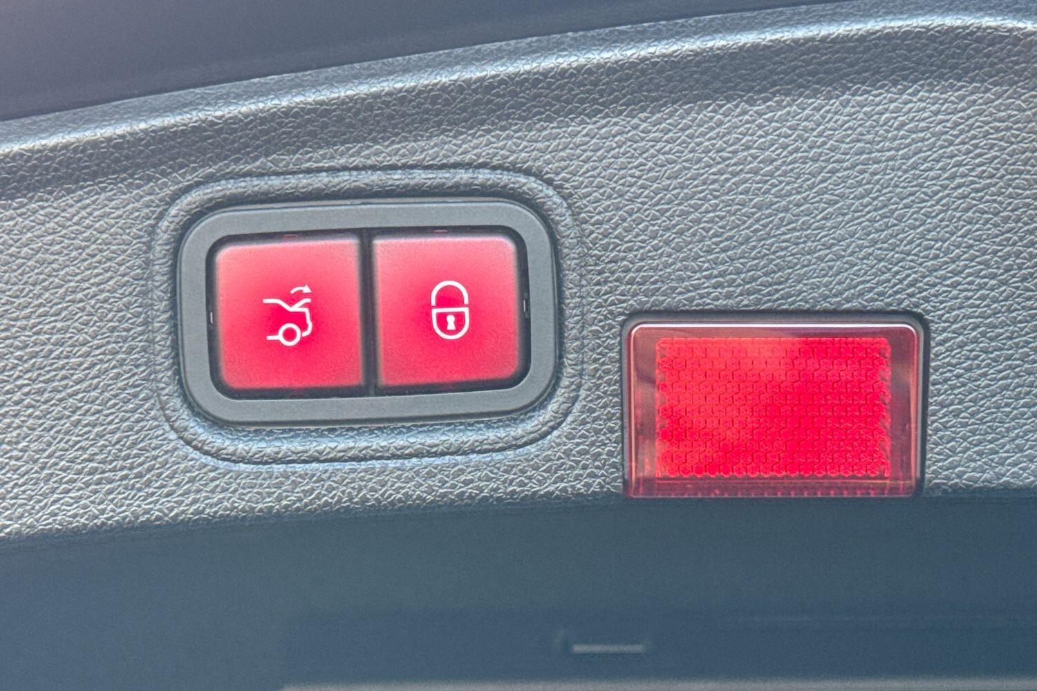 Used Mercedes-Benz C Class 2022 for sale - 76572591: Photo 23