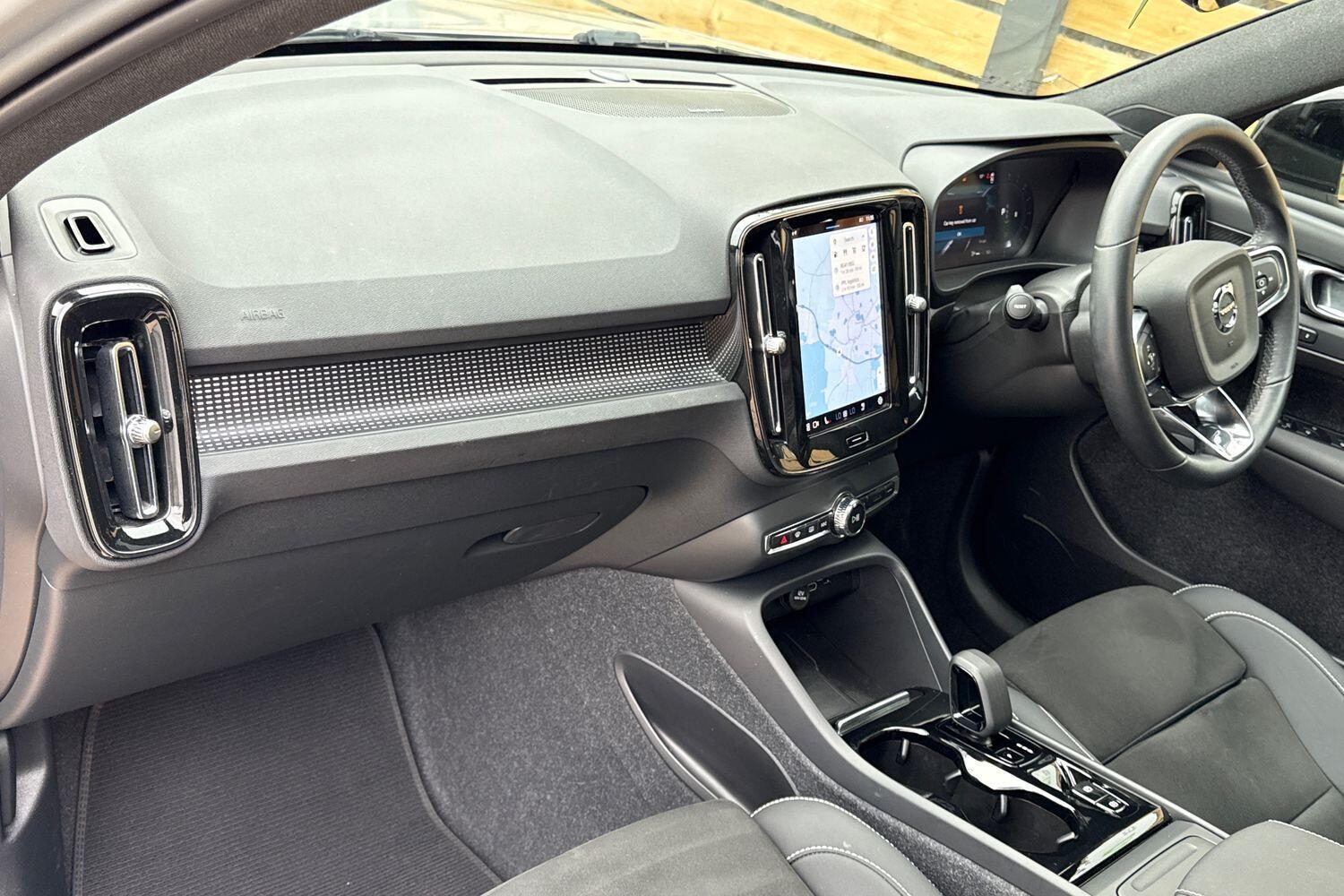 Used Volvo XC40 2023 for sale - 76314725: Photo 28