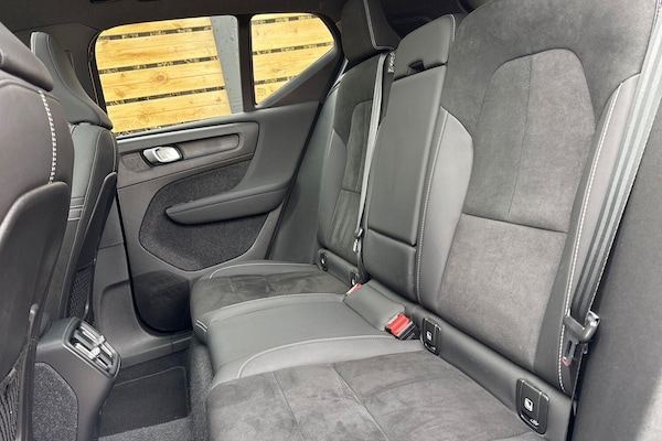 Used Volvo XC40 2023 for sale - 76314725: Photo 30