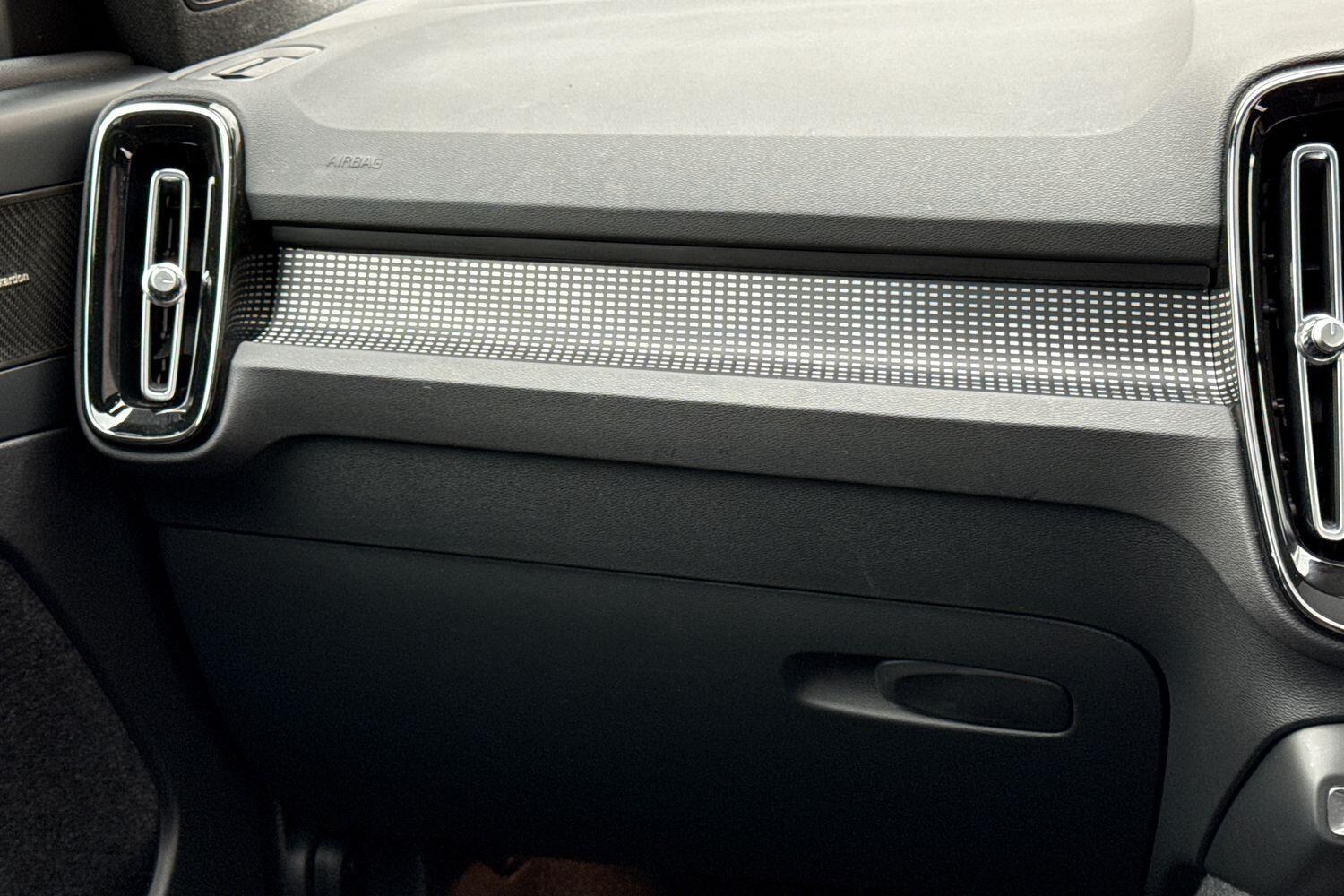 Used Volvo XC40 2023 for sale - 76314725: Photo 32