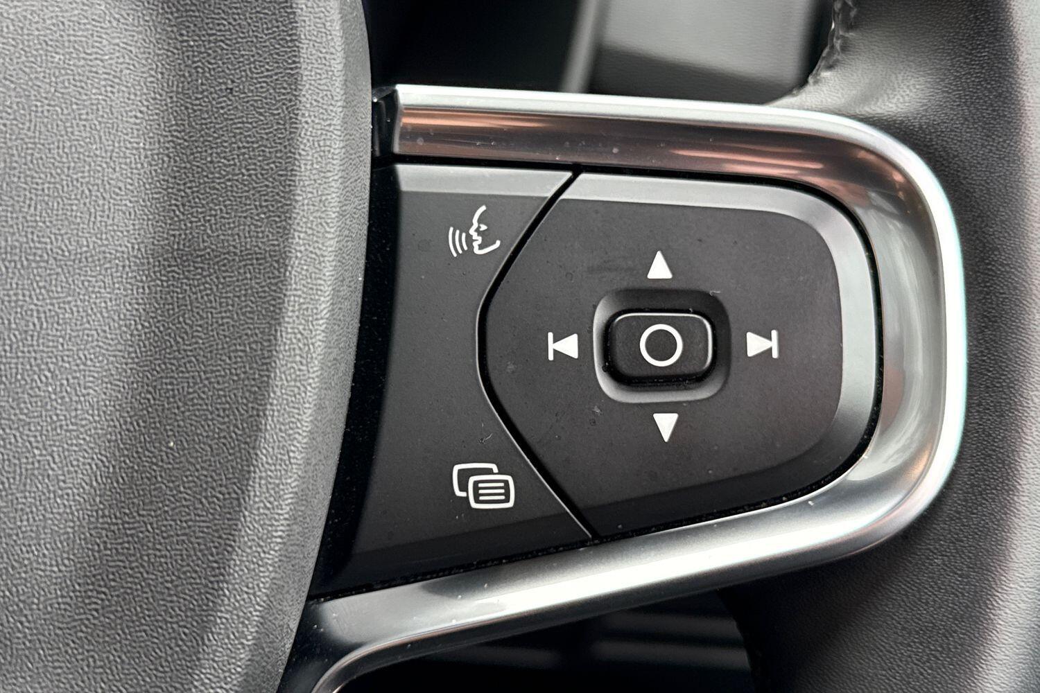 Used Volvo XC40 2023 for sale - 76314725: Photo 36