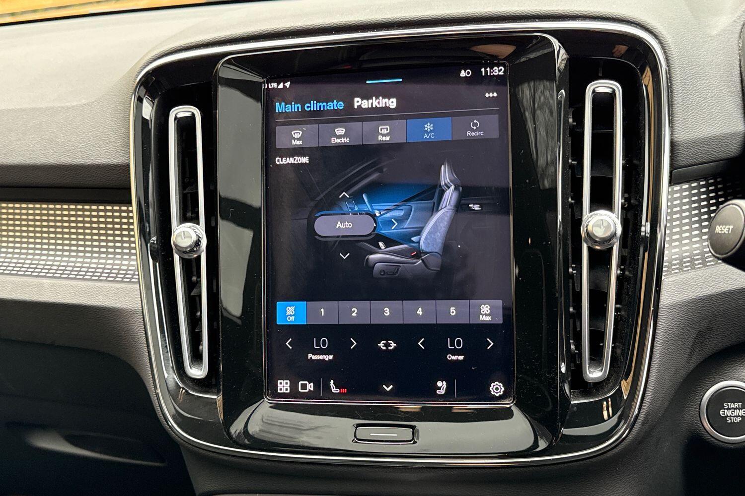 Used Volvo XC40 2023 for sale - 76314725: Photo 37