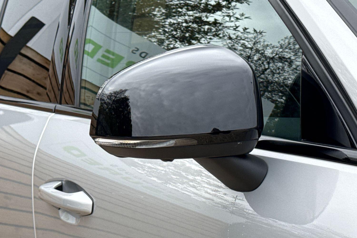 Used Volvo XC40 2023 for sale - 76314725: Photo 43