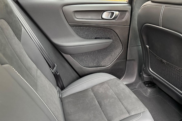 Used Volvo XC40 2023 for sale - 76314725: Photo 47