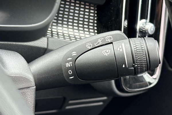 Used Volvo XC40 2023 for sale - 76314725: Photo 49