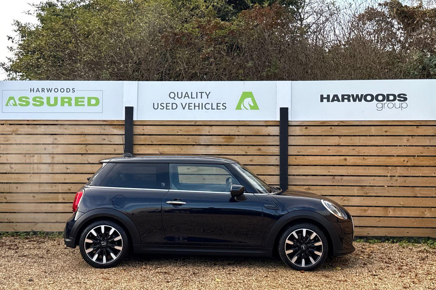 Used MINI Hatch 2022 for sale - 76371574: Photo 2