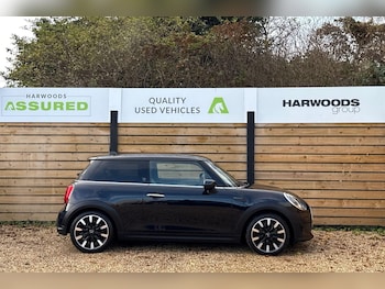 Used MINI Hatch 2022 for sale - 76371574: Photo